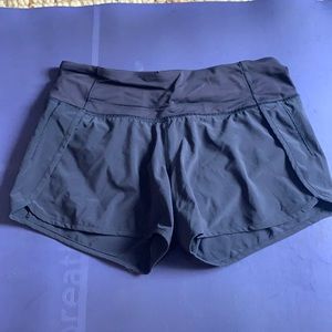 Lululemon Speed Up Mid-Rise Short 4"